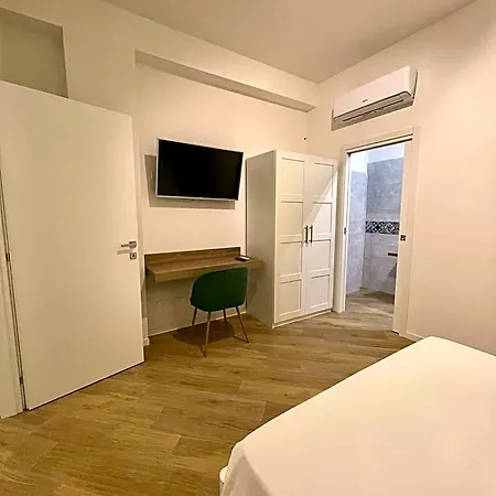 Albaria Rooms-Apartments-2
